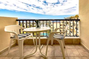 Central Los Americos Apartment