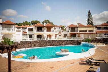 Sea View Apartment in Center of Las Americas