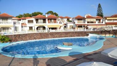 Modern studio in complex Paraiso Royal LA95