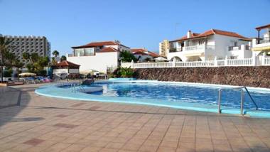 Modern studio in complex Paraiso Royal LA95