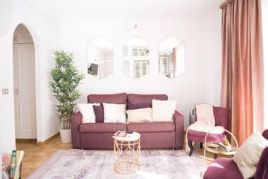 Adults Only Sunny Quiet Apartment in Center of Las Americas