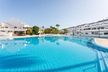 Parque Don José with heated pool and wifi