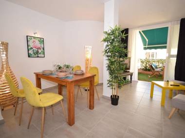 Comfortable apartment just steps from the beach of Los Cristianos