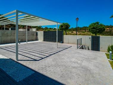 2254-Luxury villa with private pool and seaview