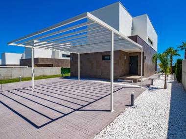 2254-Luxury villa with private pool and seaview