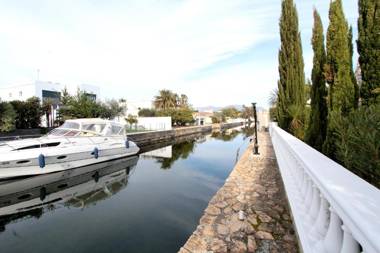 Leon Inmo Falconera 71 - 10500