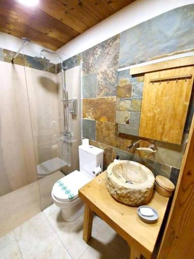 One bedroom appartement at Empuriabrava 50 m away from the beach with lake view and furnished terrace