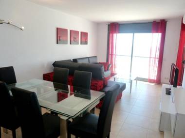 Apartamento con piscina y vistas al mar ref 154