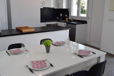 casa con piscina privada y cerca playa ref 382