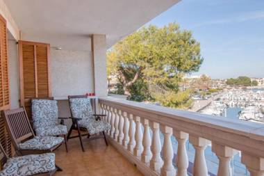 Beachfront holiday apartment Lotja 7