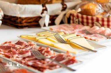 Masia Can Canyes & Spa