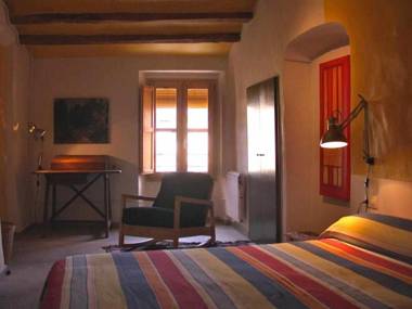 Hotel rural HD Riudebitlles art i allotjament