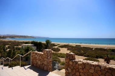 R2 Maryvent Beach Apartments