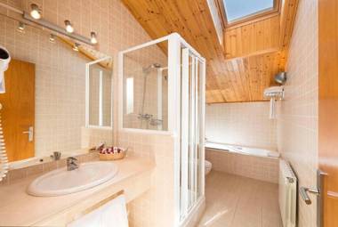 Guitart La Molina Aparthotel & Spa