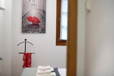 Tolosa by Smiling Rentals