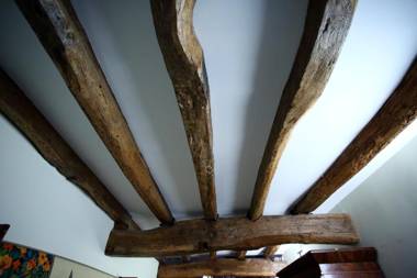 Axula by Smiling Rentals