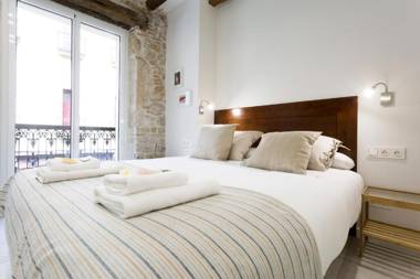 Hontza by Smiling Rentals