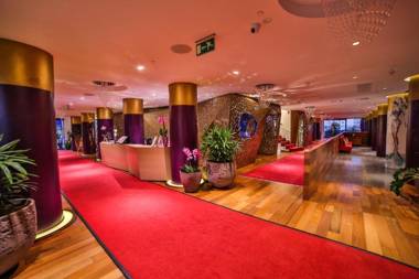 Bohemia Suites & Spa - Adults Only