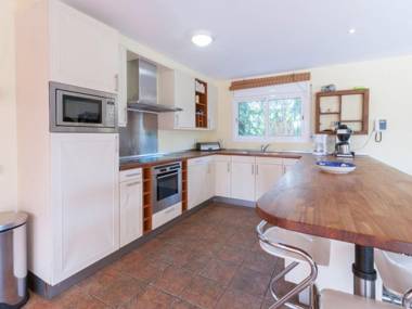 Fantastic holiday home for 14 persons in Sant Pere Pescador with private pool