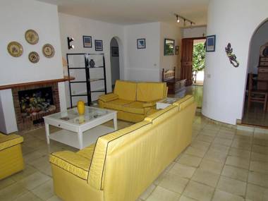 VILLA HELIOS Villa en Cala Pi con vistas despejadas