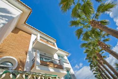 El Oceano Beach Hotel