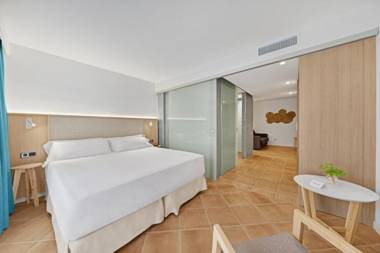 Occidental Cala Viñas