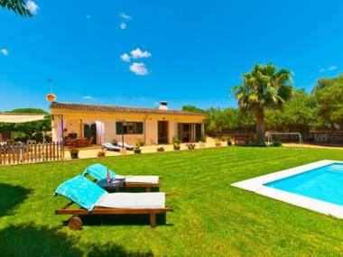 Villa Can Coll de Sencelles Sa Vileta pool and views