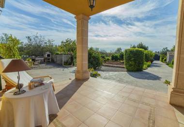 Finca SON SERRA Buger