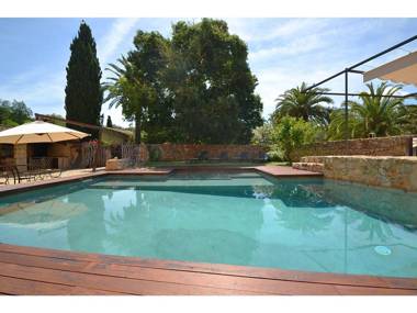 Country house from the 15th century restored with roof terrace and private pool