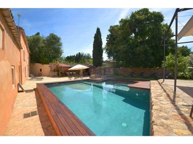 Country house from the 15th century restored with roof terrace and private pool