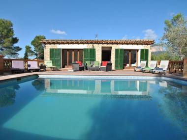 Spacious Mansion in Alaró with Swimming Pool