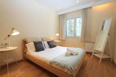 Bed and Snow Apartments