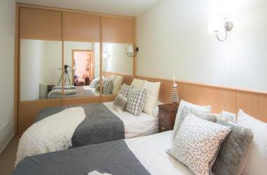 Chezmoihomes Miramar Ski 8 sleeps