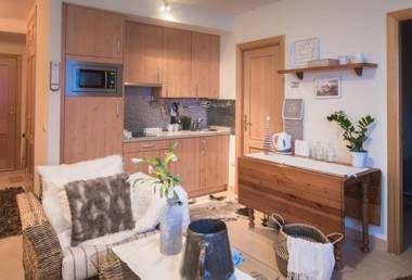 Chezmoihomes Miramar Ski 8 sleeps