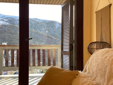 Ático con vistas increibles a pie de pista y garaje incluido