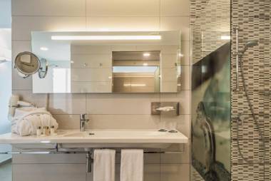 Aparthotel Esquinzo Y Monte Del Mar