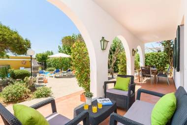 Villa Tres Arcos by Villa Plus