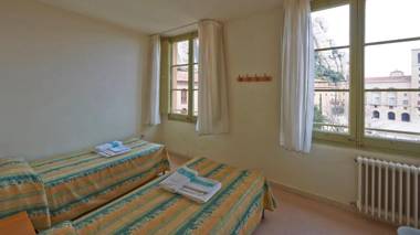 Apartamentos Montserrat Abat Marcet