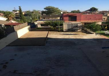 CALIFORNIA HOUSE IN CANYELLES by hlclub HUTB-15940