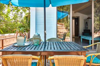 Casa Granada at Masia Nur Sitges with private pool and adults only