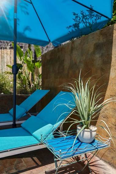 Casa Granada at Masia Nur Sitges with private pool and adults only