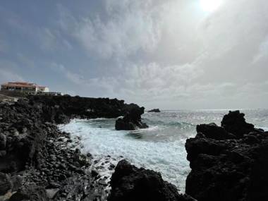 Apartamento familiar frente del oceano y cerca de la playa El Hierro