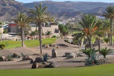 Sunny Air-con Monseñor Apartment