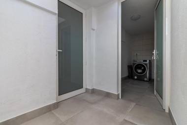 Flatguest Orinoco + Pool + Terrace + Garden