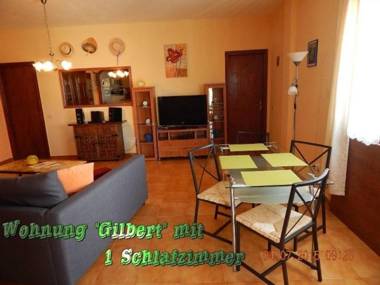 Casa Marechen Gilbert