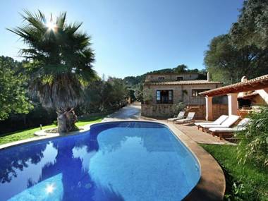 Antique house with lots of character near Petra with panoramic views