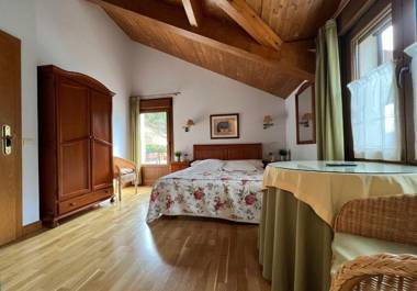 Hostal Rural Salazar