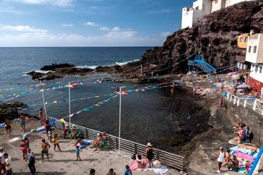 Fronton Whale Apartamentos