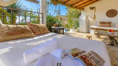 The Hunting Lodge Alcaucín by Ruralidays