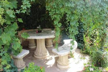 Apartamentos Turisticos Sanahuja